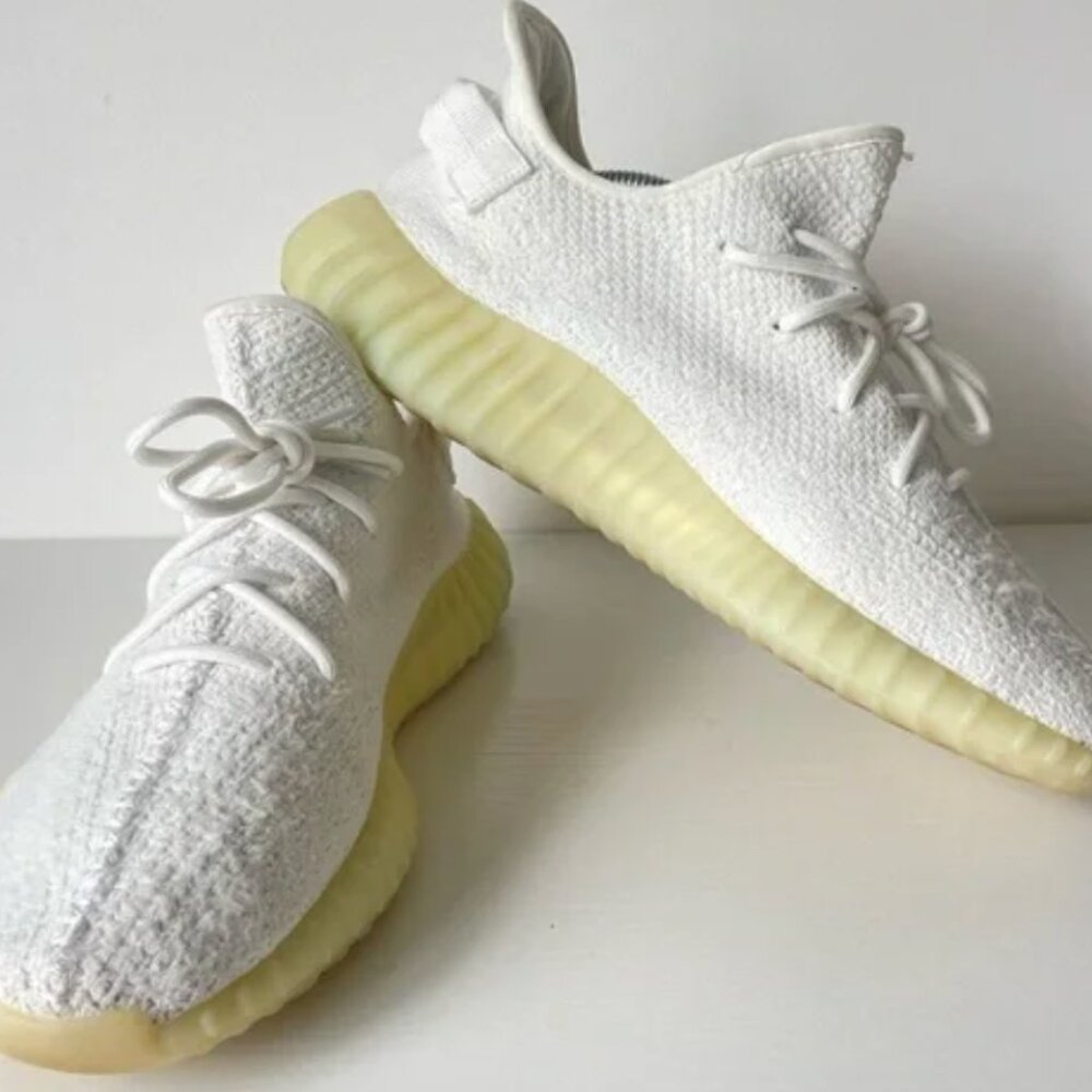Mens Yeezy Boost 350 V2 TCream/riple White Sneaker Size 9.5 - Picture 3 of 13